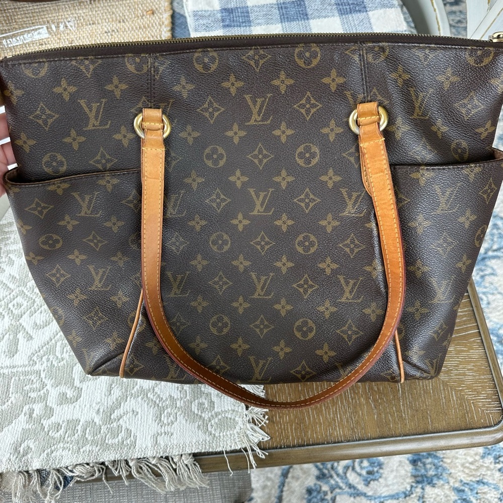 Louis Vuitton Totally Monogram Tote Bag
